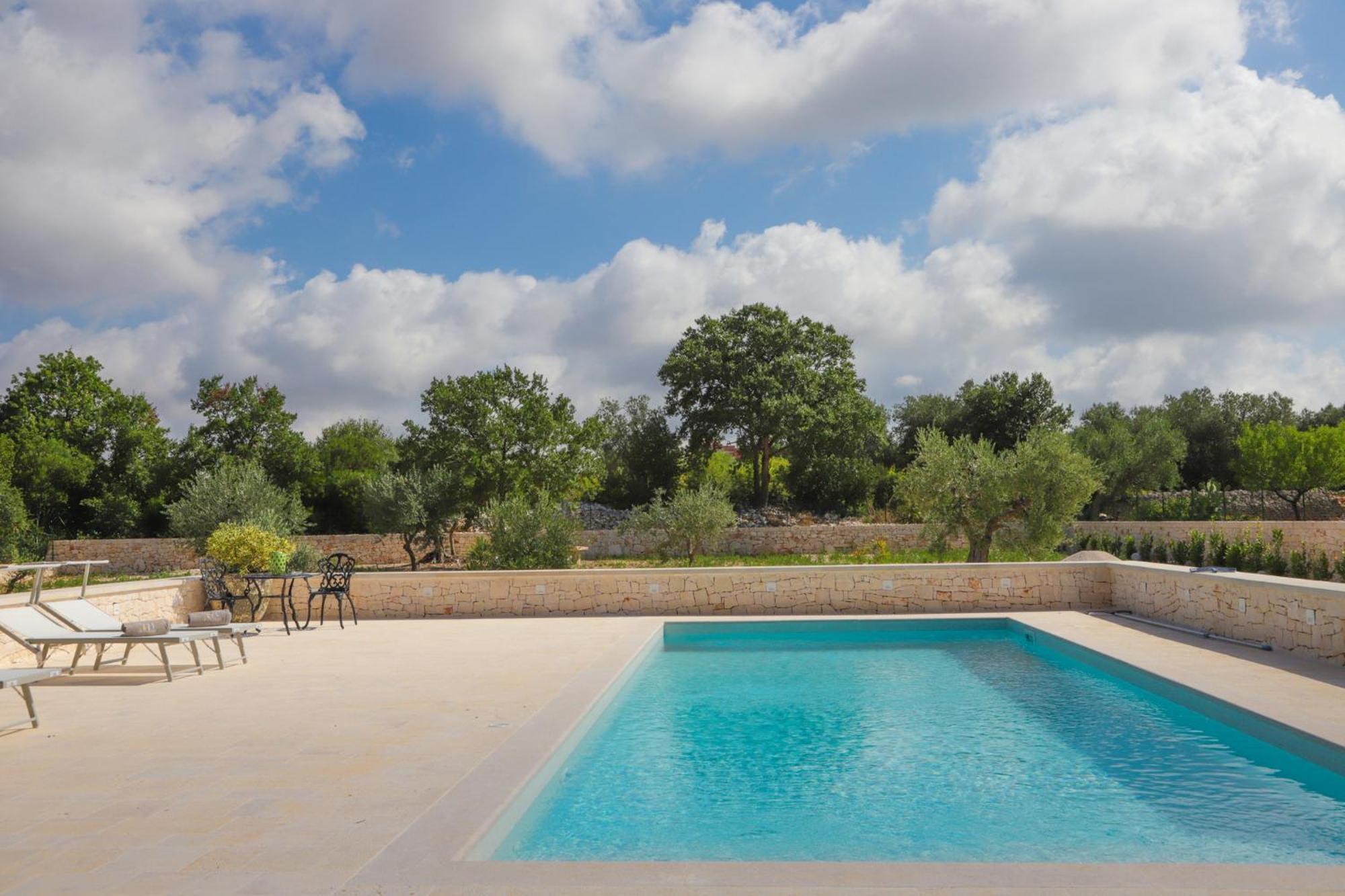 Td Trullo Roverella Charming Trullo With Pool Castellana Grotte Buitenkant foto